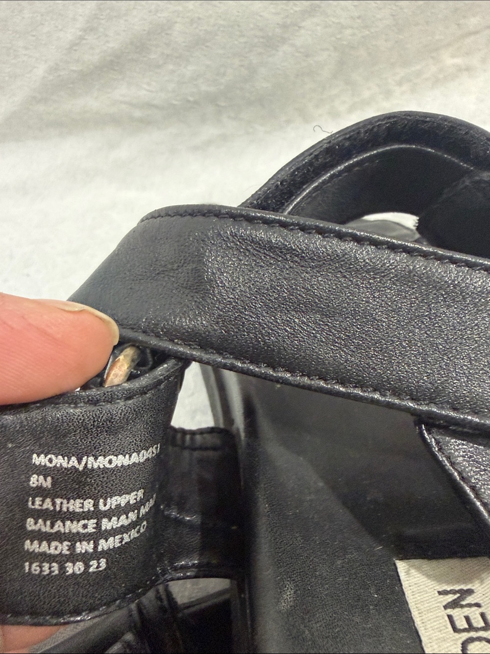 Steve Madden Black Leather Buckle Strap Sandals - Picture 3 of 4